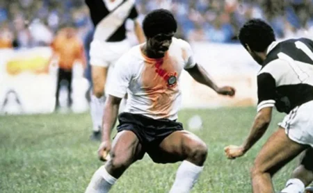 Zé Maria Recorda Momentos Gloriosos no Corinthians e Dá Recado ao Elenco Atual.