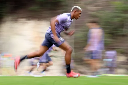 A trajetória de Danilo, de lesão ao retorno ao futebol com o Botafogo