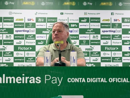 Abel: "Reconhecendo erros", Palmeiras reforça desejo de renovar o contrato.