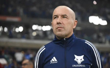 Ainda sem convencer Leonardo Jardim, Lautaro Díaz pode encerrar seu ciclo no Cruzeiro