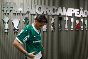 Bastidores: Palmeiras vai investir R$ 32 milhões no reforço que traz nova opção de formação para Abel