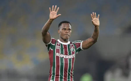 Carrascal Revela Conversa com Jhon Arias, Ex-Jogador do Fluminense, Antes de Chegar ao Flamengo
