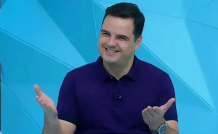 Chico Garcia critica atuação do Grêmio e pede rescisão de Cristaldo: "Um time muito ruim"