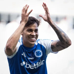 Destaque do Cruzeiro, Kaio Jorge supera Arrascaeta, Hulk e Memphis em média de participações efetivas em gols no ano