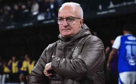 Dorival Júnior descartado, afirma Fabinho após ser demitido pelo Corinthians