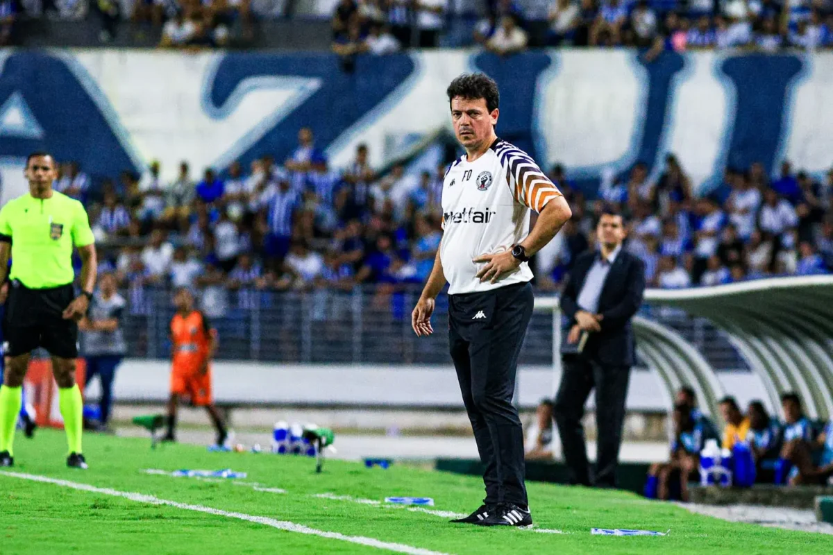 Escalação: Diniz com desfalques na defesa do Vasco contra o Mirassol; veja o provável time