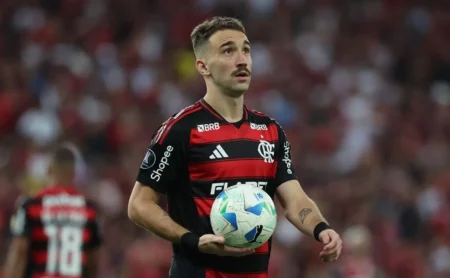 Flamengo pode perder zagueiro Léo Ortiz para Sporting de Portugal por 12 milhões de euros