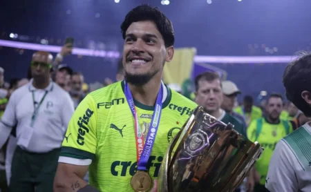 Gustavo Gómez desperta interesse de outros clubes, Palmeiras se recusa a negociar o zagueiro