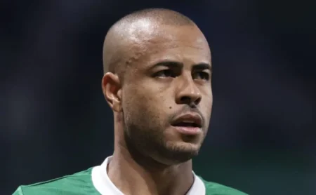 Mayke comenta sobre o pedido de Cleber Xavier após vitória do Santos.
