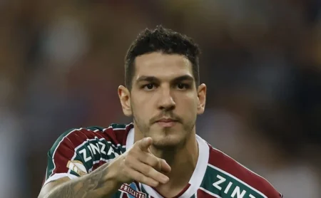 Pacotão de reforços no Fluminense com Navarro, Acosta, Moreno e Nino é tentando