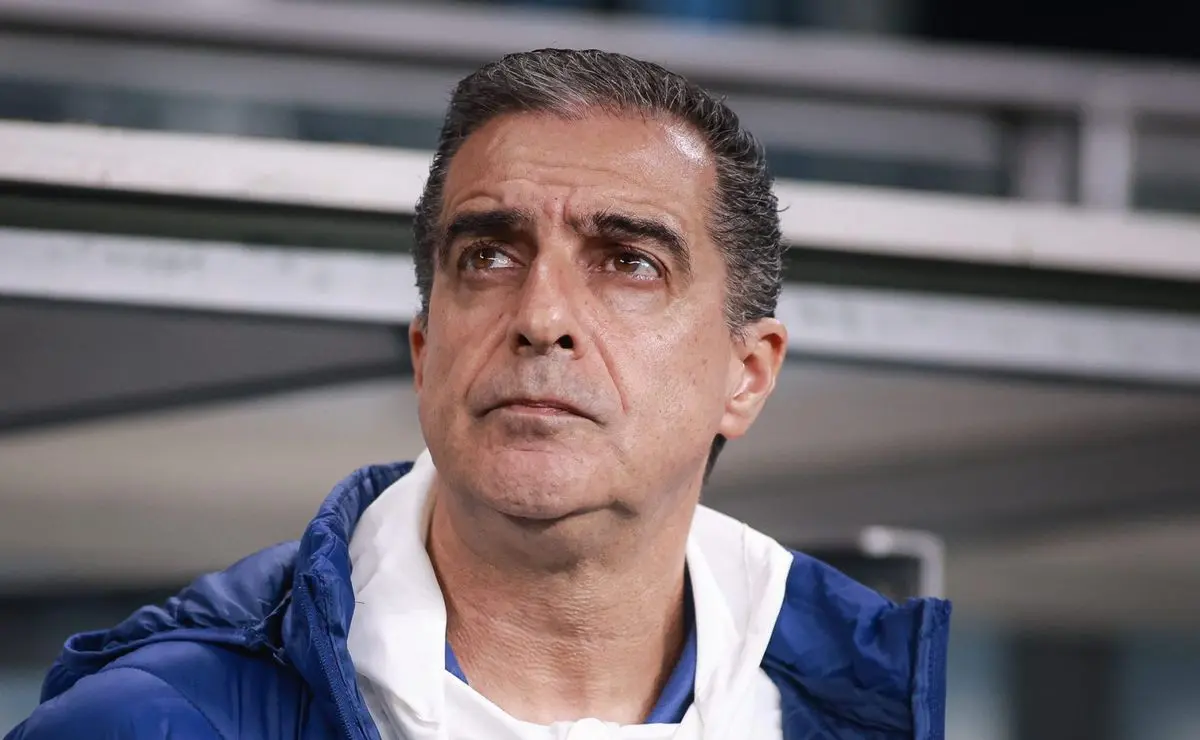 Renato Paiva projeta jogo do Corinthians x Fortaleza pelo Brasileirão e faz mistério sobre o retorno de Moisés