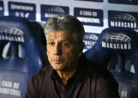 Renato promete mudanças no Fluminense e jovens terão oportunidade contra o Bahia