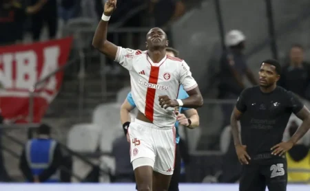 Ricardo Mathias voltará a disputar jogos importantes com o Inter em breve.