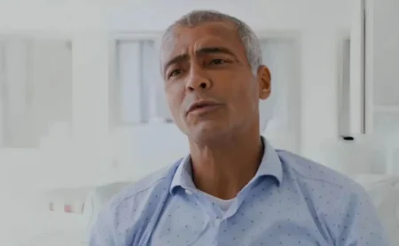 Romário fala sobre o momento do Vasco e destaca Pedrinho