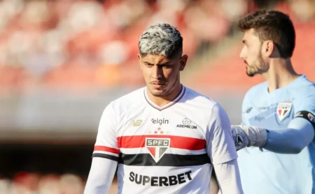 São Paulo fecha pendências e está prestes a renovar com Alan Franco