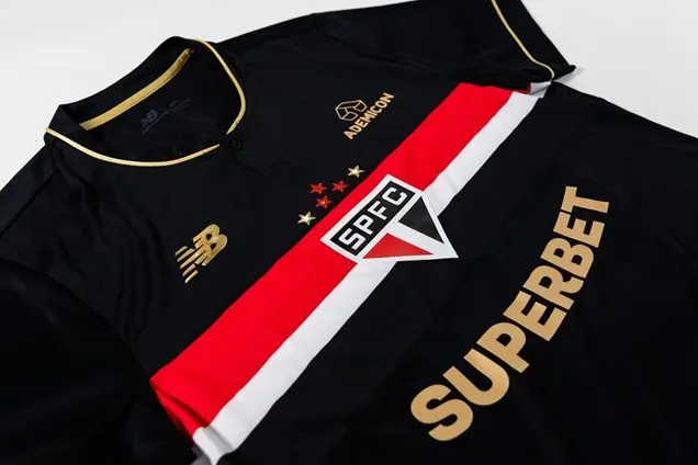 São Paulo lança terceira camisa inspirada no uniforme de Ceni no tri de 2002
