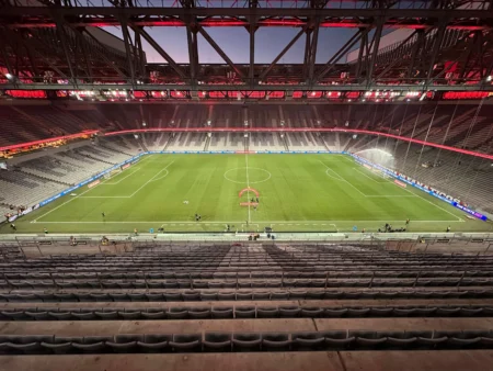 São Paulo solicita aumento nos ingressos, enquanto o Athletico mantém o número de visitantes limitado