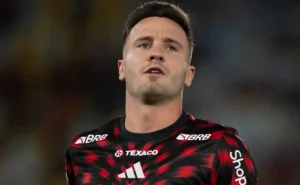 Adaptação de Saúl ao Flamengo impressiona com aulas de português, disciplina e jogos de basquete aceleram o entrosamento