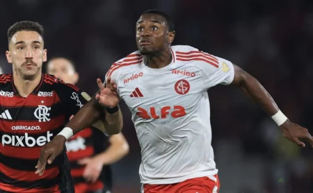 "Al-Nassr aumenta valor da proposta por Ricardo Mathias, mas Internacional detém direitos parciais"