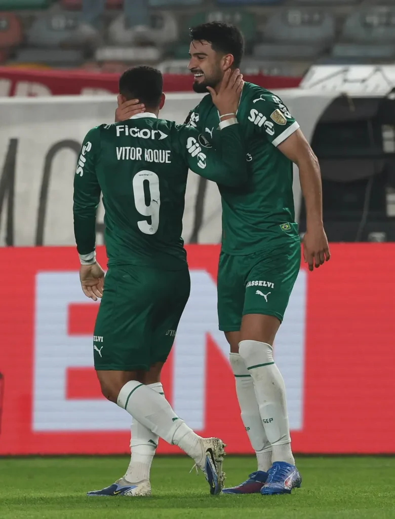 Análise: Palmeiras empolga após Abel apostar em Flaco e Roque e alcança vaga.