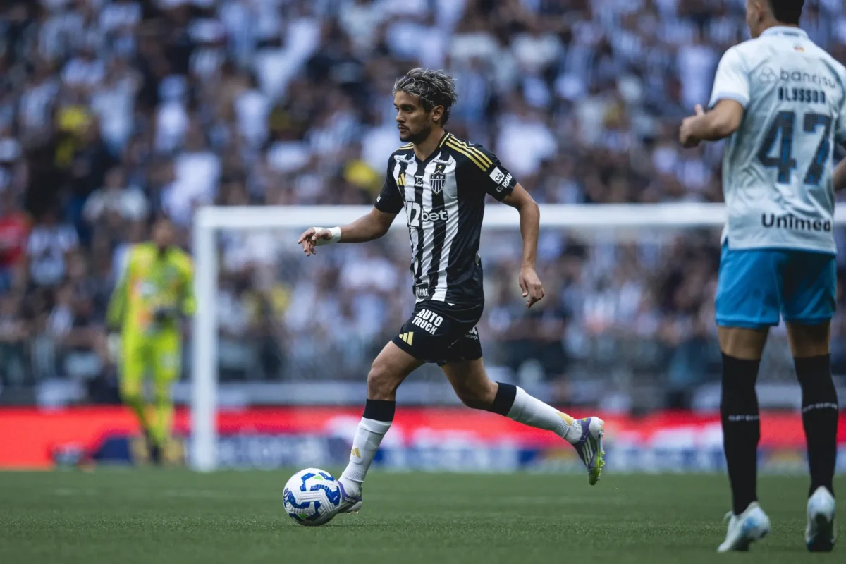 Autor de golaço, Scarpa define derrota do Atlético-MG: "Derrota vergonhosa"