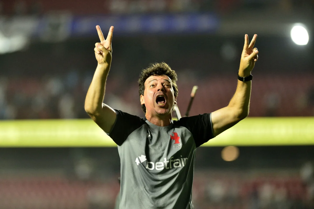 Bastos Chora com Ledio: "Vasco Ganha um Alento para os Torcedores"