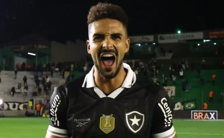 Chris Ramos descreve rendição ao trabalho de Ancelotti como "Passo importante na minha carreira"