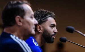Clubes da MLS e Cruzeiro consultam Gabigol e dificultam sua saída