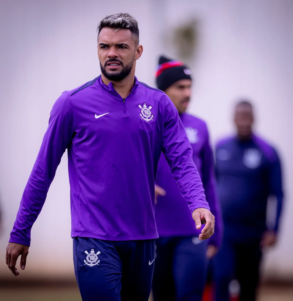 ### Corinthians faz treinamento tático antes de partida para Caxias do Sul; confira os relacionados