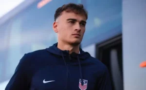 Corinthians acerta com Agustín Anello e conta com outro reforço à espera do fim do bloqueio de transferências