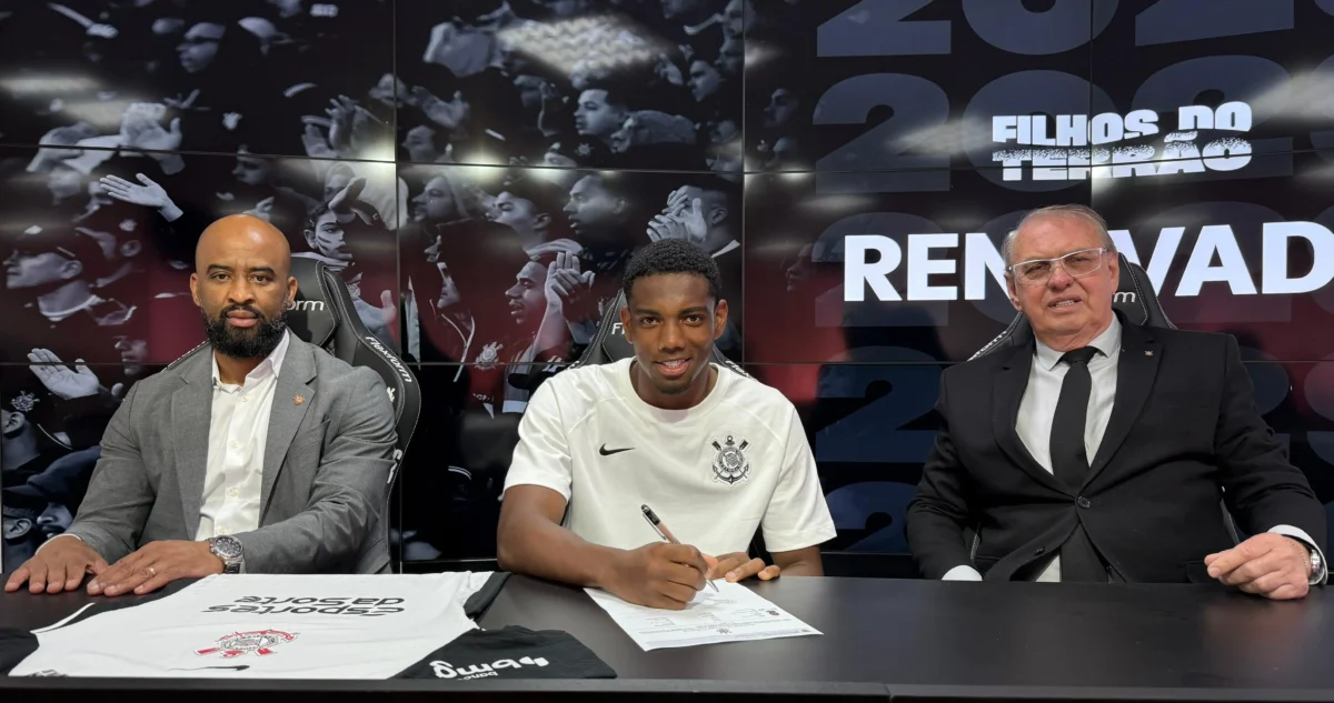 Corinthians Renova e Quadruplica Multa em Renovação de André, Joia da Base