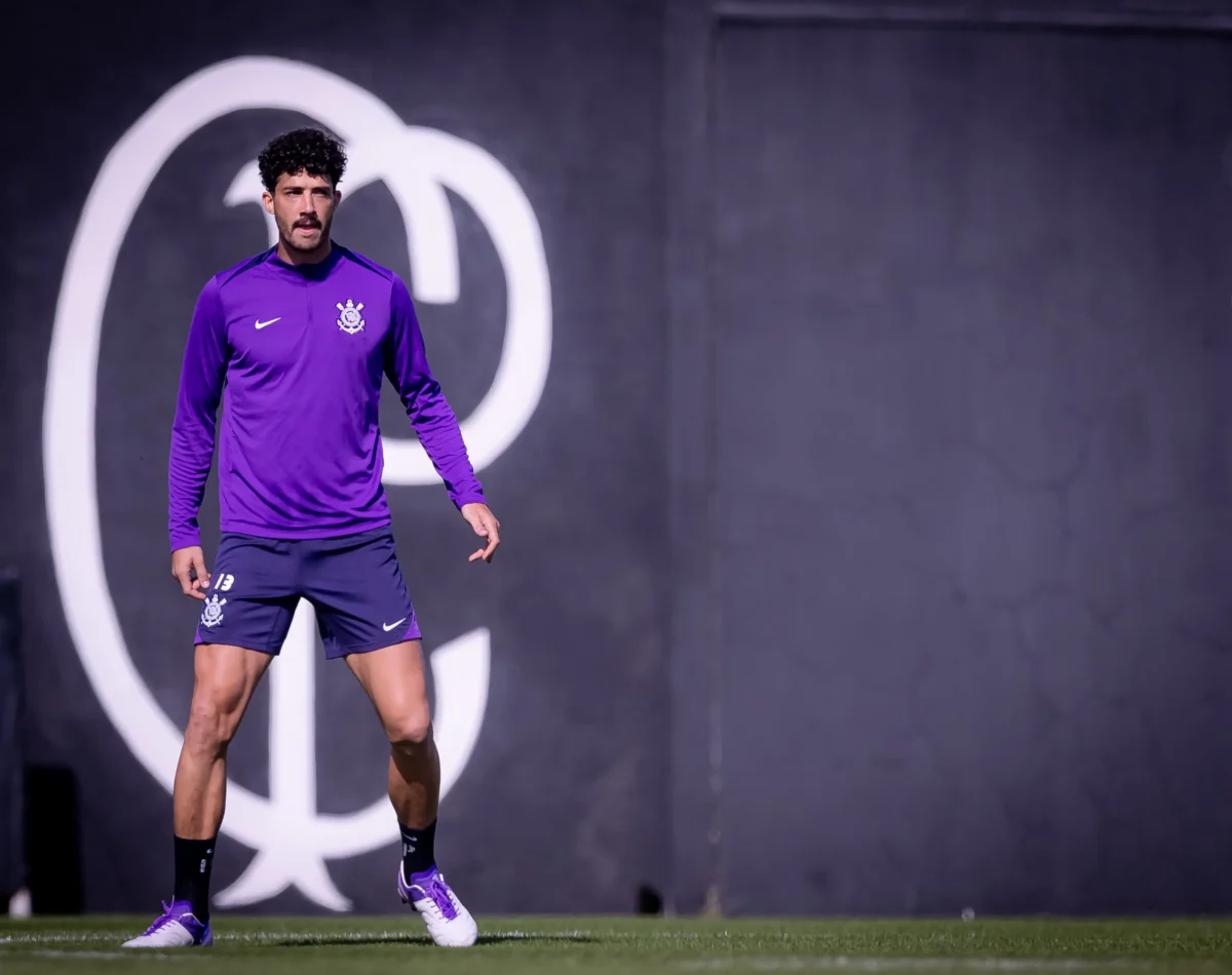 Corinthians chega à renovação com Gustavo Henrique e Gui Negão