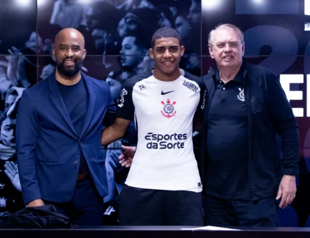 Corinthians renova com Gui Negão até 2030 e impõe cláusula de rescisão de R$ 140 milhões para times nacionais