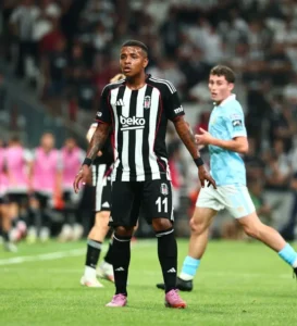 Cruzeiro manifesta interesse em atacante do Besiktas, na Turquia
