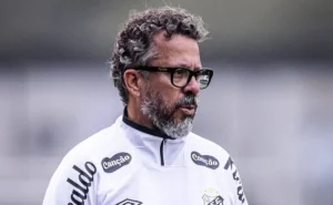Cruzeiro x Santos: Último Jogo de Cléber Xavier no Peixe, com chances de Sampaoli e Vojvoda na Diretoria
