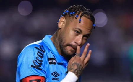 Cássio envia recado a Neymar antes de Santos e gera polêmica no Brasileirão