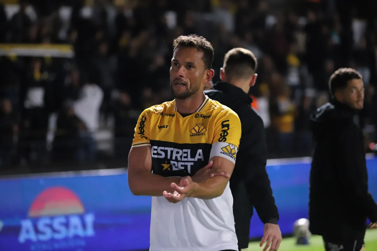 Desfalques e opções do Criciúma para o jogo contra o Athletic