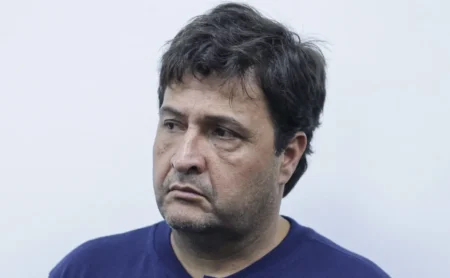 Diretoria do Grêmio não acata a solicitação de Mano Menezes, e treinador permanece com respaldo de Guerra