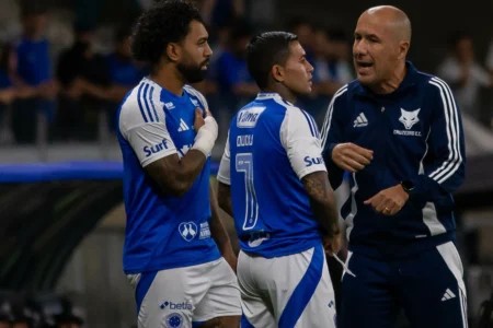 Fechamento Esportivo analisa fala de Leonardo Jardim sobre Gabigol no Cruzeiro: "Foi muito irônico"
