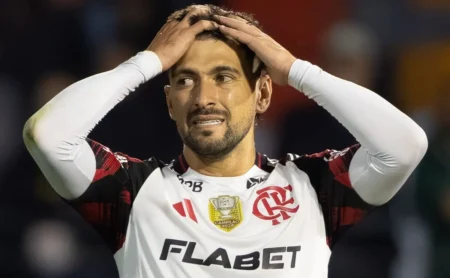 Filipe Luís enfrenta o Inter com retrospecto preocupante do Flamengo sem Arrascaeta nos últimos dois anos