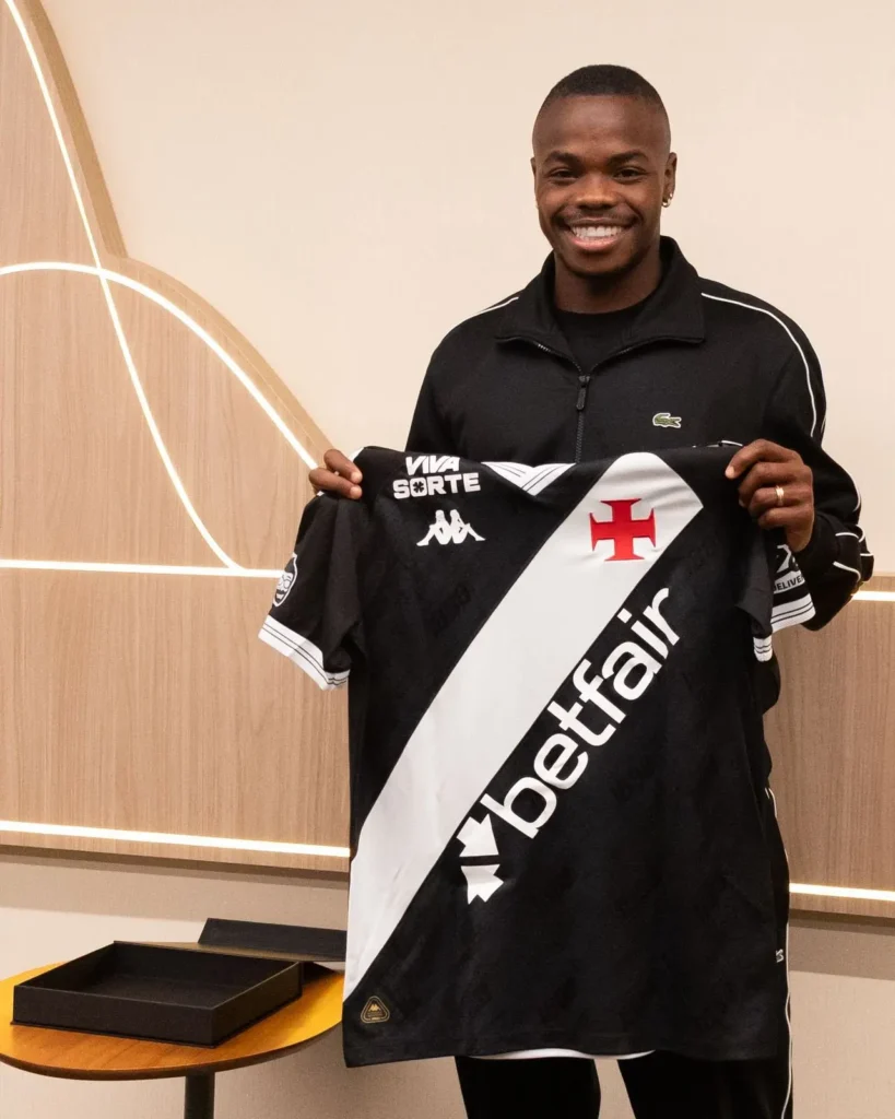 Gómez e Mais um: Vasco Busca Novo Atacante Na Janela