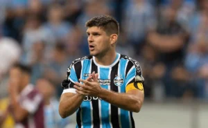 "Grêmio busca renovar acordo com Kannemann"
