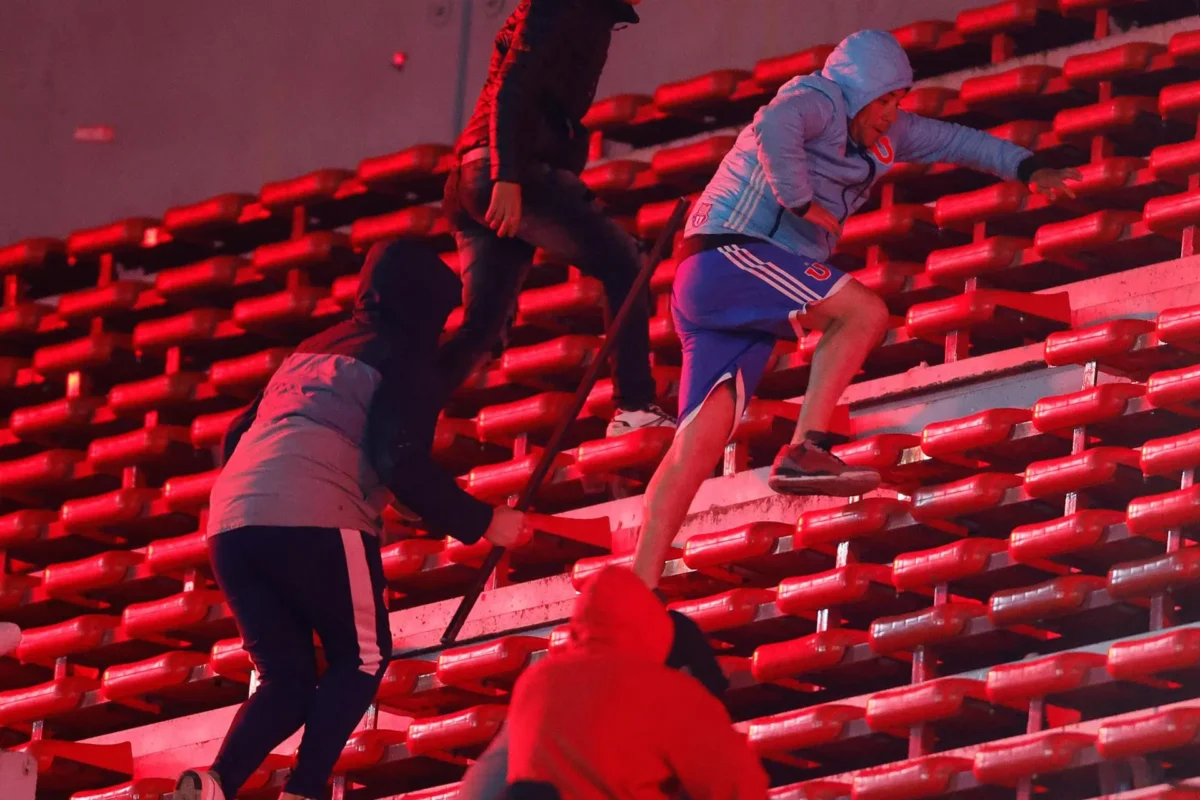 Independiente Tem Jogo Adiado por Violência da Torcida no Argentino