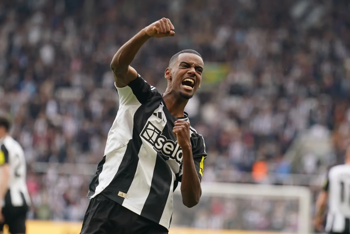 Isak se pronuncia em novela de transferência sobre o Newcastle: "Perdi a confiança"