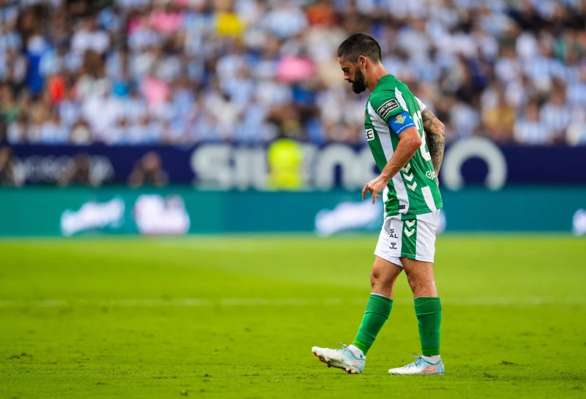 "Isco sofre grave entrada e aumenta preocupação no Betis após melhor temporada em anos"