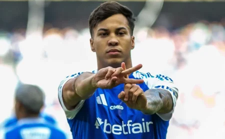 Kaio Jorge supera marca de gols de Tostão, último artilheiro do Cruzeiro no Brasileirão em 1970