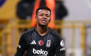 Keny Arroyo Pretende Jogar no Cruzeiro e Besiktas Considera Empréstimo