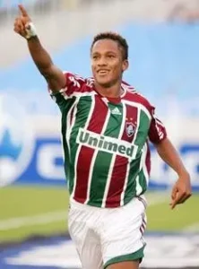 Lembra de quem foi herói em 2007: Soares festeja gol da Bahia