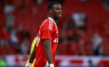 Manchester United Monitorea Potencial do Internacional com Ricardo Mathias