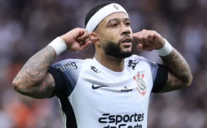 Memphis Depay: o astro europeu que busca fazer história e conquistar títulos no Corinthians